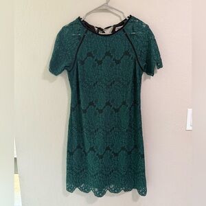 Chelsea 28 Emerald Green Lace Shift Dress – Size S